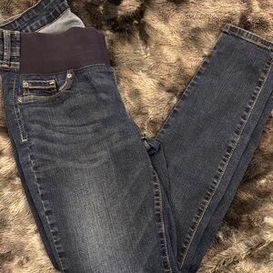 Signature by Levi’s Maternity jeans